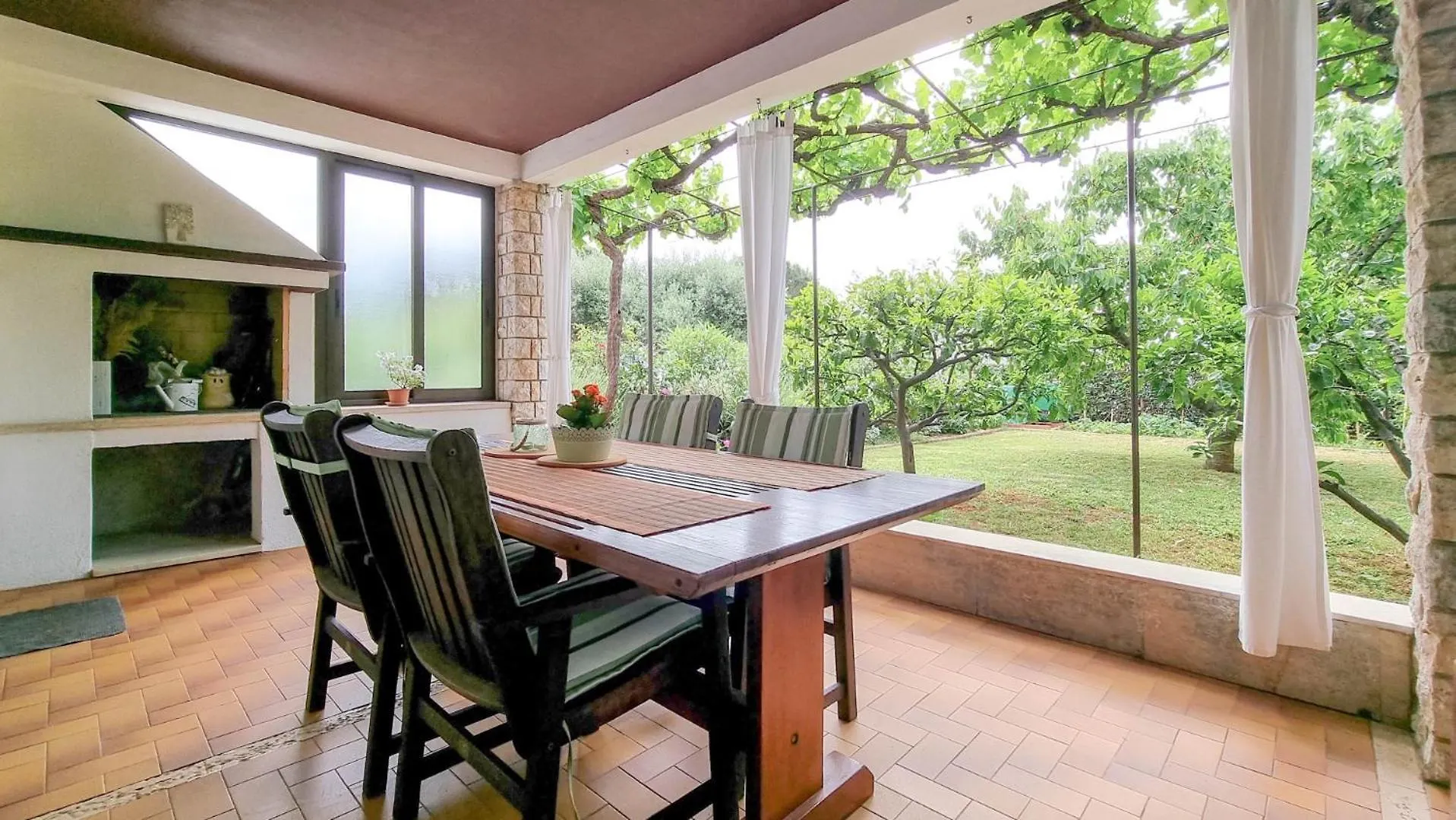 Milena Two Apartment Novigrad